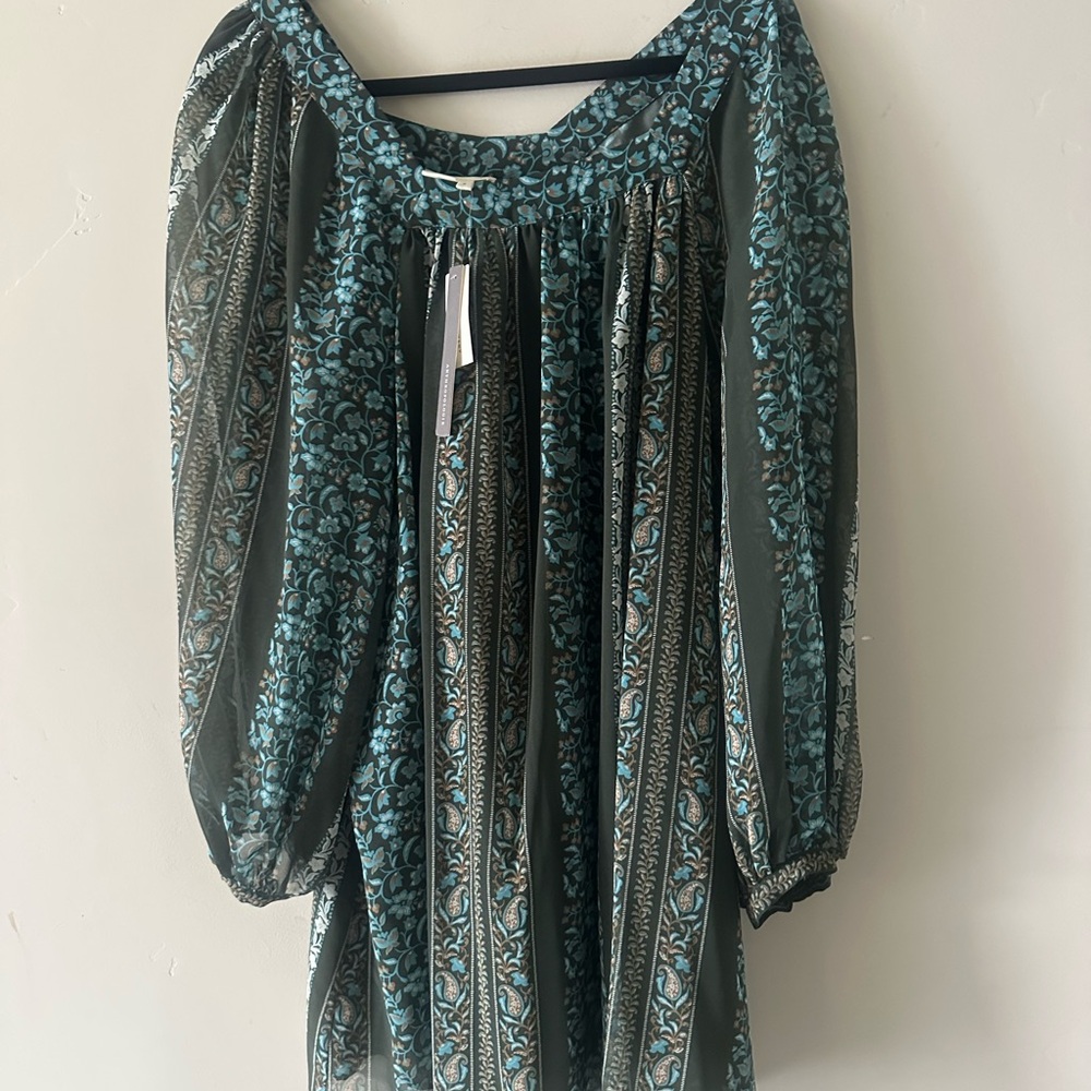 Floral Patterned dress with Sheer Sleeves